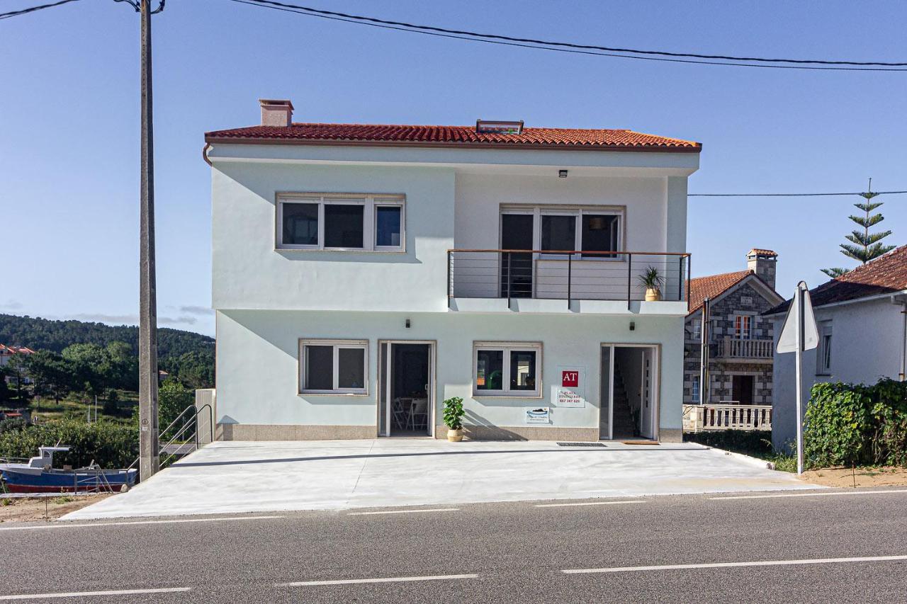 Apartamentos Playa De Finisterre Kültér fotó